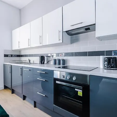 Stylish Apartment Located In The City Centre Of Liverpool Buitenkant foto