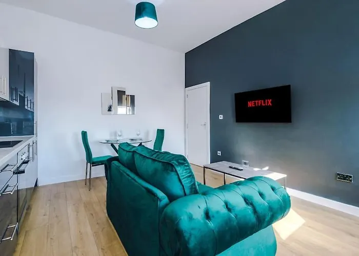 Stylish Apartment Located In The City Centre Of Liverpool