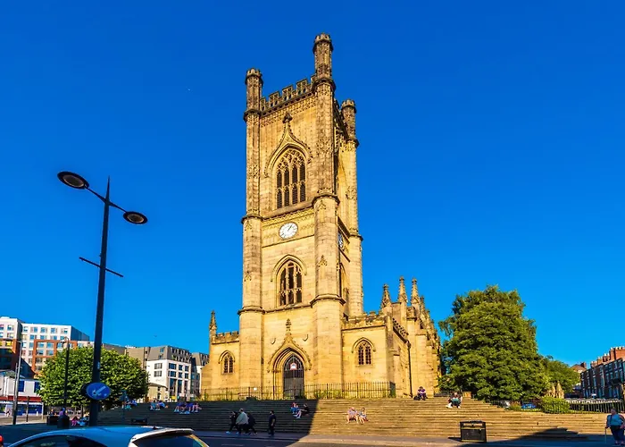 Stylish Apartment Located In The City Centre Of Liverpool