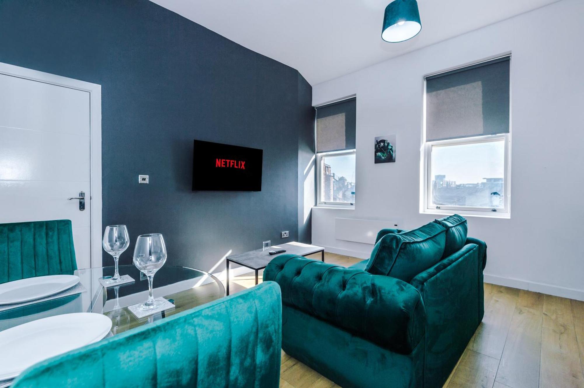 Stylish Located In The Centre Of